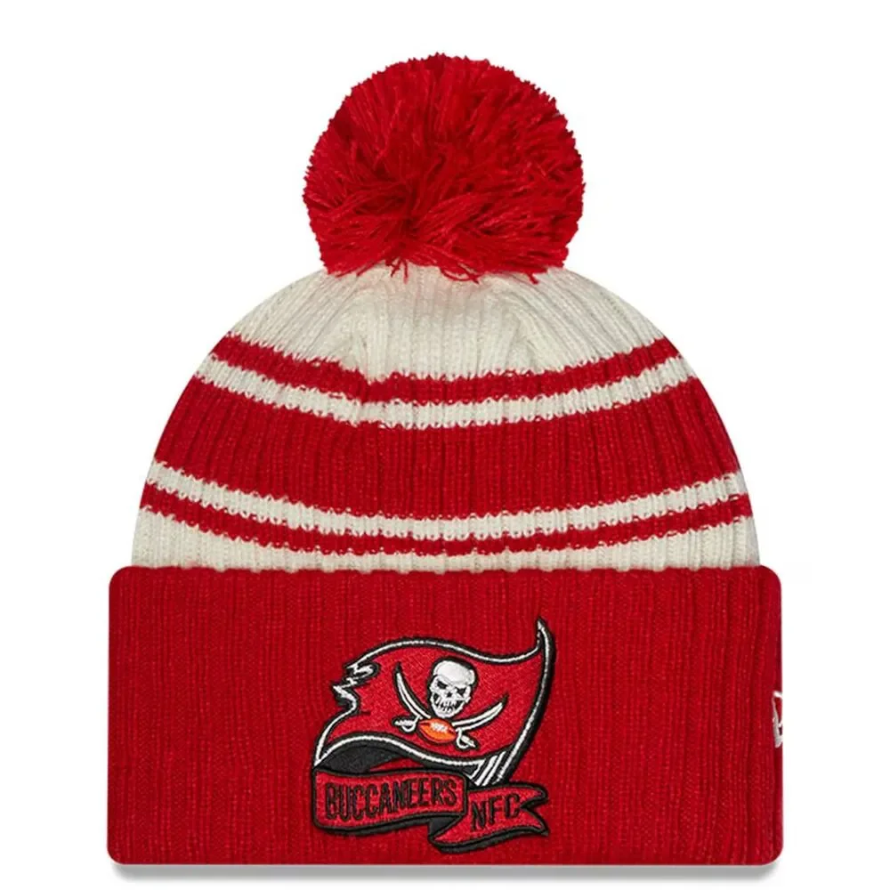 New Era Tampa Bay Buccaneers Sideline‎ Sport Cuffed Pom Knit Hat - Cream/Red
